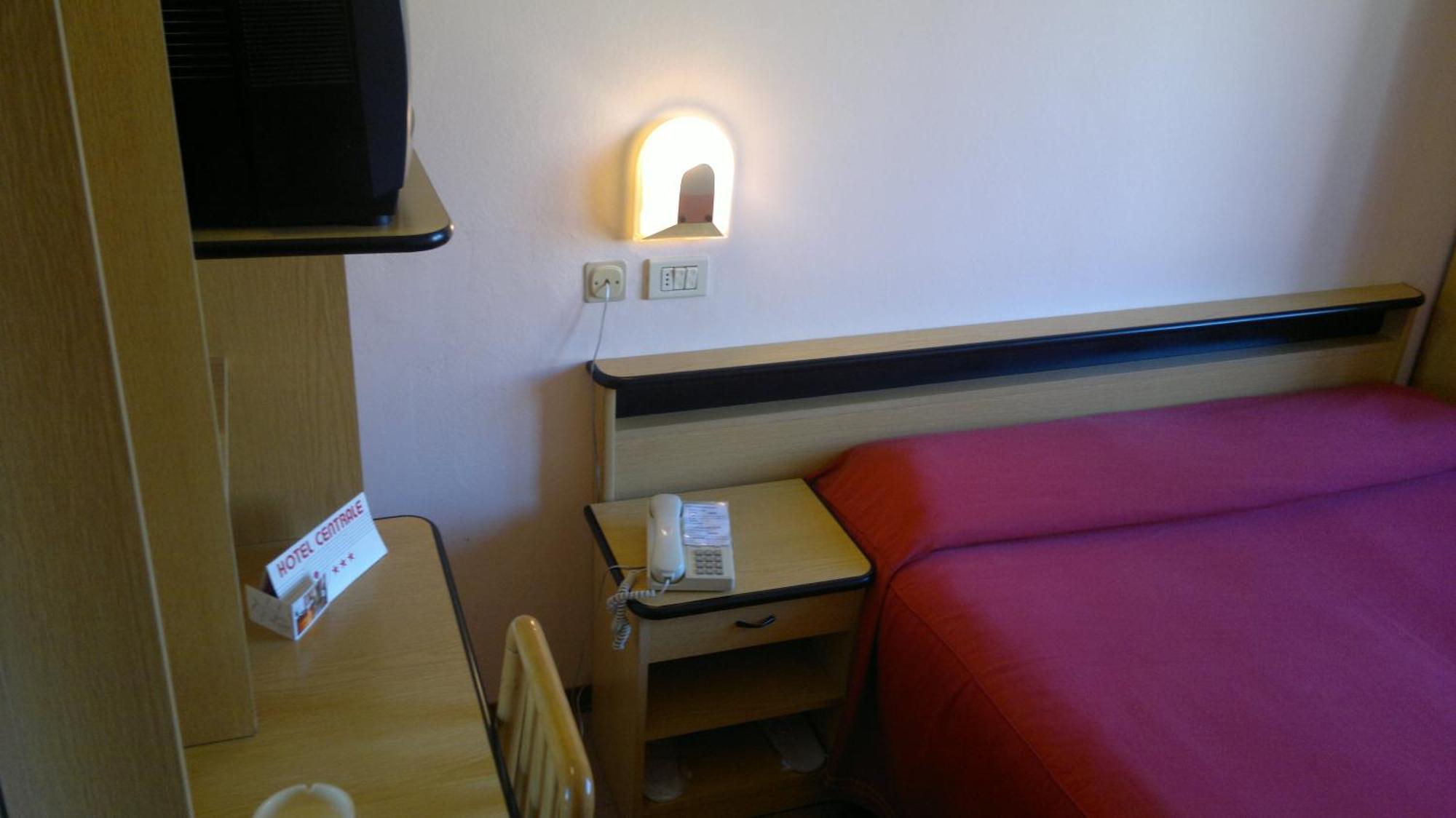Hotel Centrale Argenta ภายนอก รูปภาพ