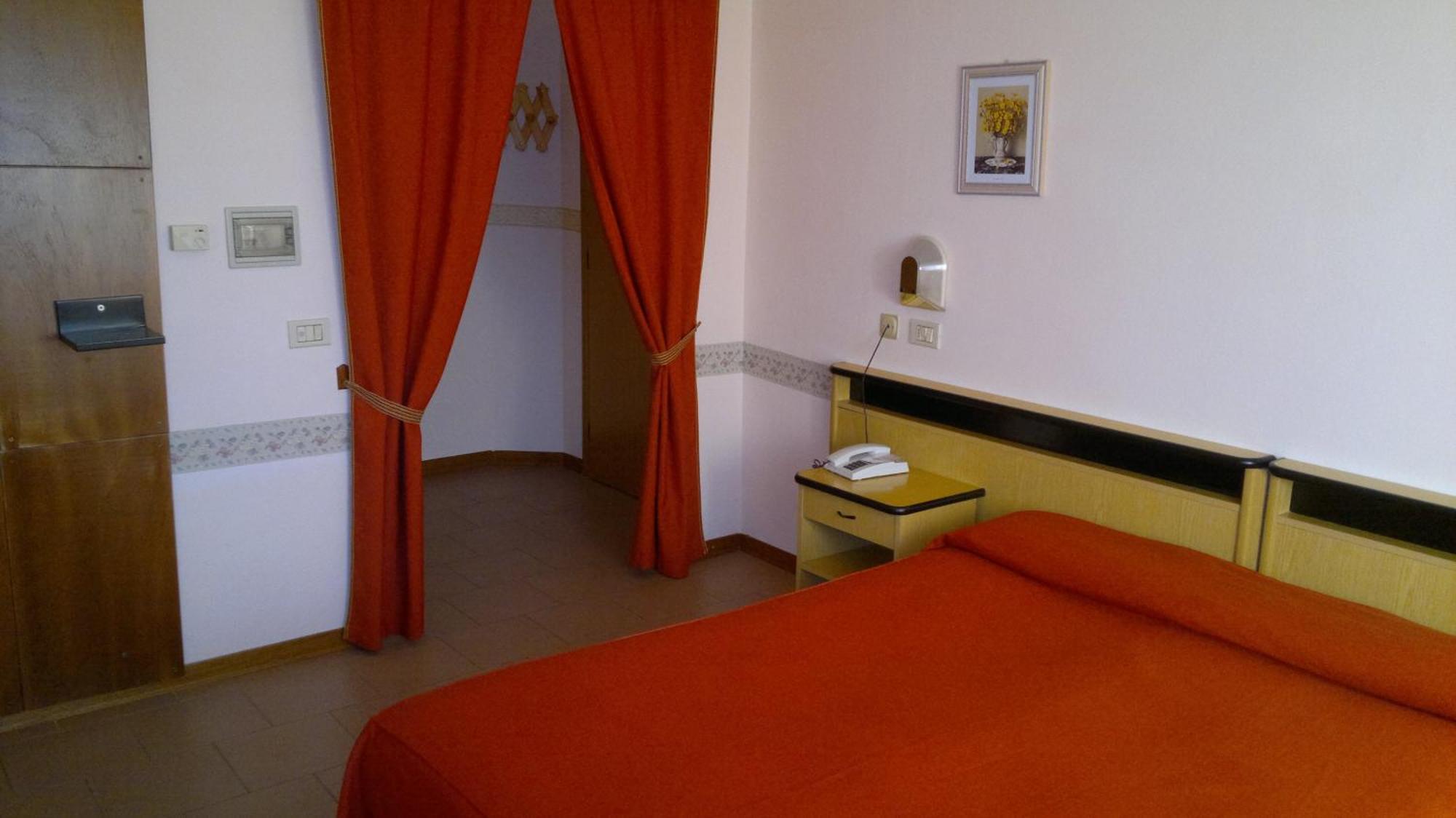 Hotel Centrale Argenta ภายนอก รูปภาพ